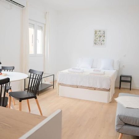 For You Rentals Encantador Y Unico Estudio Temporal En Tetuan Madrid Mlu1º1 Bagian luar foto