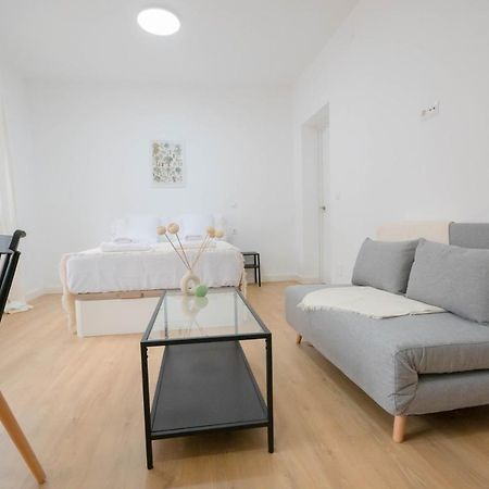 For You Rentals Encantador Y Unico Estudio Temporal En Tetuan Madrid Mlu1º1 Bagian luar foto