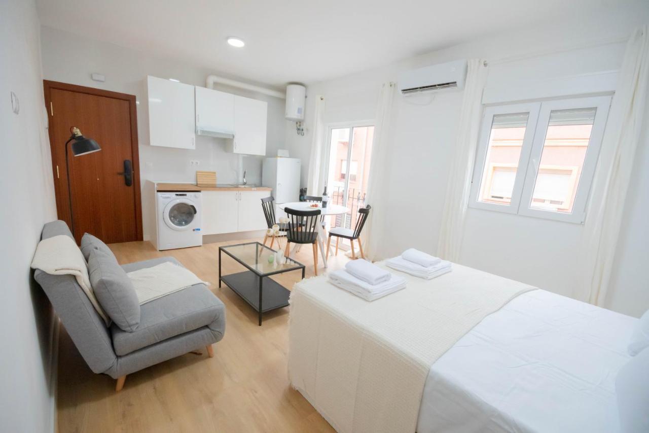 For You Rentals Encantador Y Unico Estudio Temporal En Tetuan Madrid Mlu1º1 Bagian luar foto