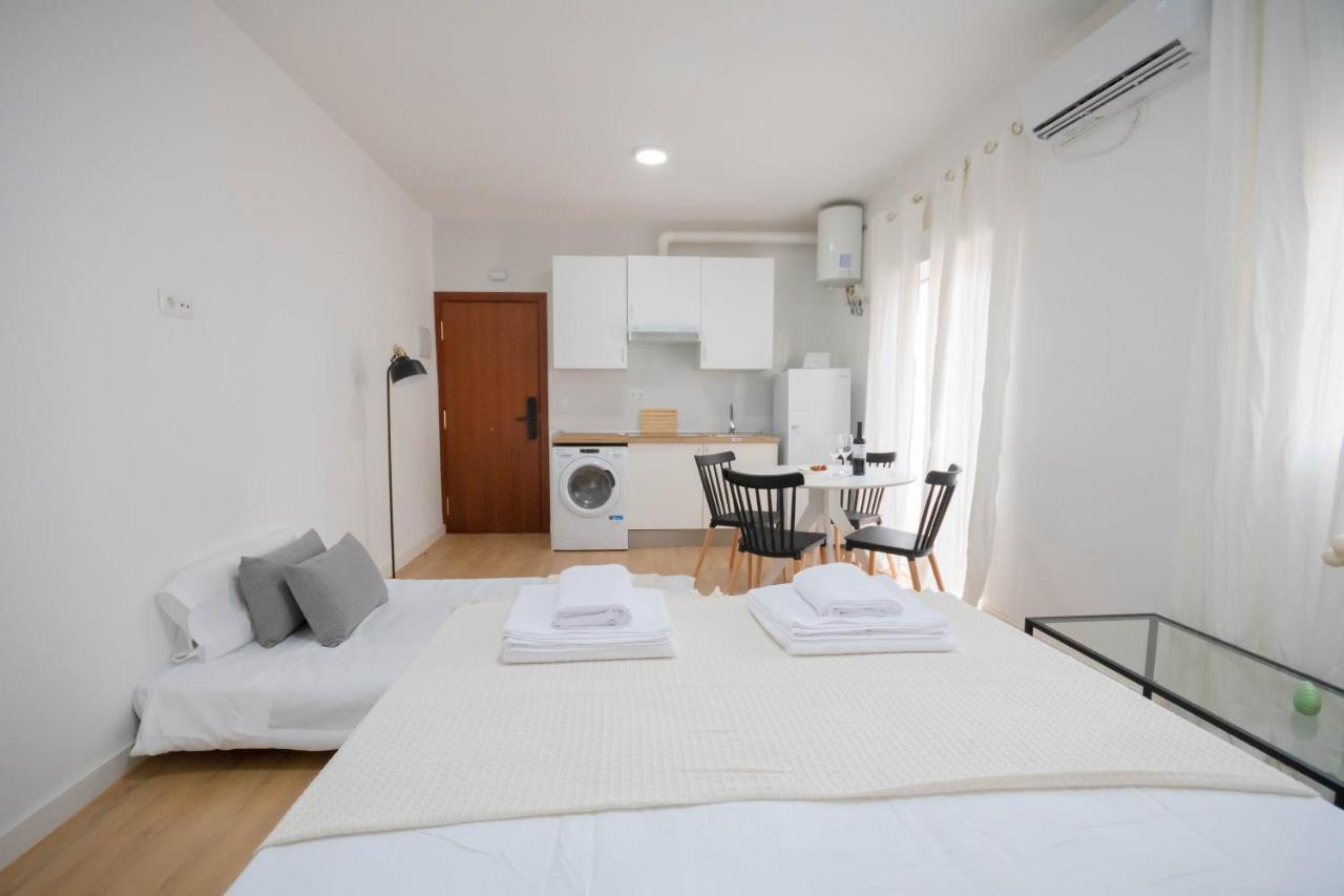 For You Rentals Encantador Y Unico Estudio Temporal En Tetuan Madrid Mlu1º1 Bagian luar foto