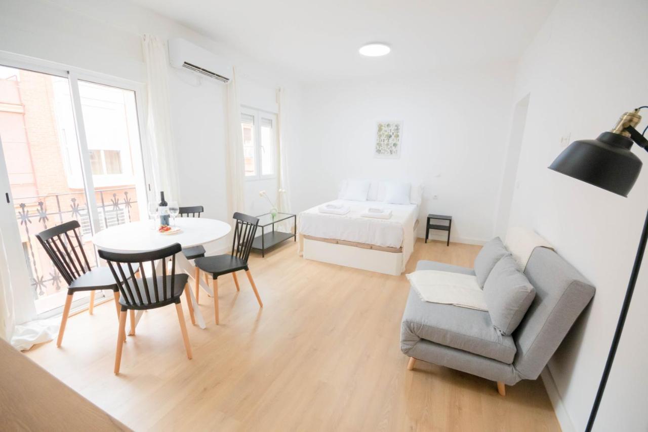 For You Rentals Encantador Y Unico Estudio Temporal En Tetuan Madrid Mlu1º1 Bagian luar foto